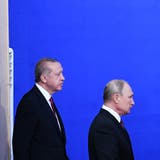Von links: die drei Präsidenten Hassan Rohani, Recep Tayyip Erdogan und Wladimir Putin. Bild: Kirill Kudryavtsev/EPA (Teheran, 7. September 2018)