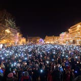 In mehreren polnischen Städten kam es am Montag wegen des Attentats zu Solidaritätskundgebungen. Bild: Jakub Kaczmarczyk/EPA (Posen, 14. Januar 2019)