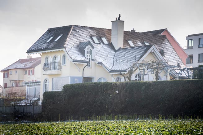 Die schmucke Villa in Scherzingen: Hier wohnte der ehemalige Tour-de-France-Gewinner mit seiner Familie. (Bild: Andrea Stalder)