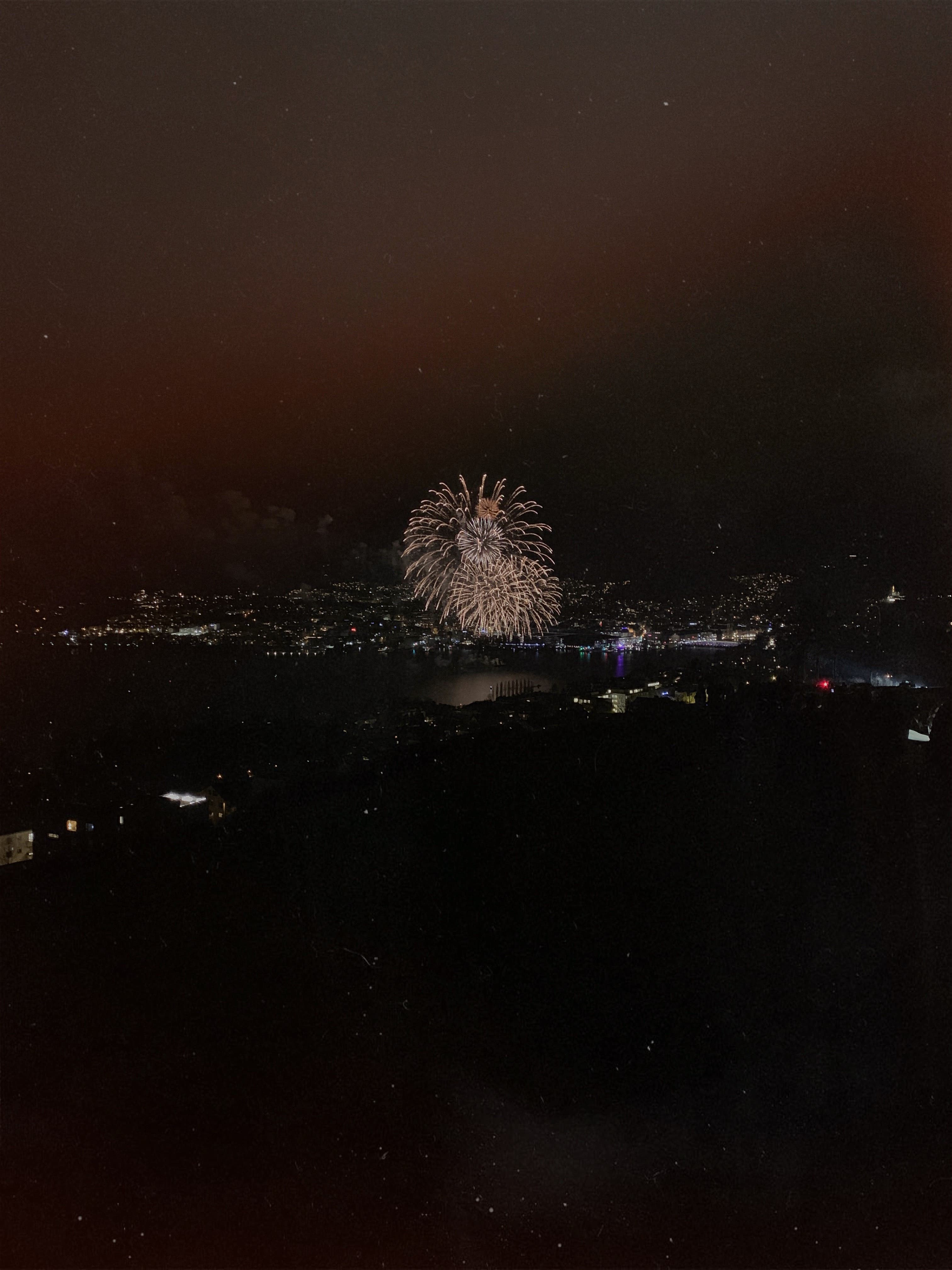 Das farbenprächtige Feuerwerk über Luzern | Luzerner Zeitung