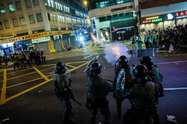 Ein Bild von Protesten in Hong Kong. Diese und weitere Aufnahmen waren in einer Ausstellung in Zürich zu sehen. (Bild: Lam Chun Tung)