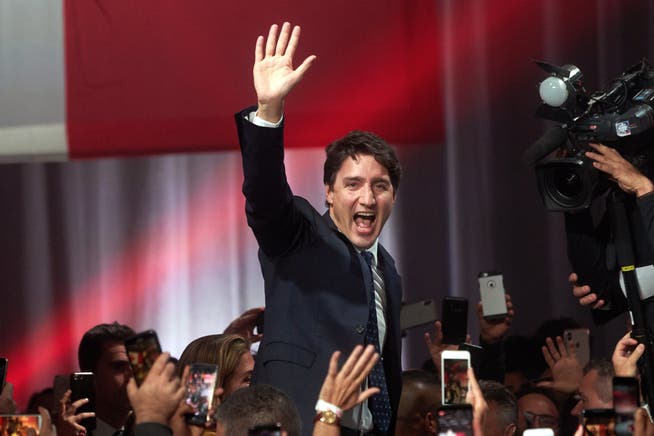 Justin Trudeau feiert seinen knappen Wahlsieg. (Bild: EPA, Montreal, 21. Oktober 2019)