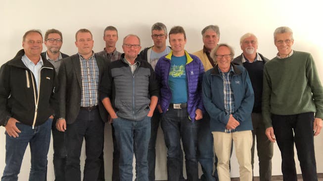 Vertreter aus verschiedenen Kantonen der Alpenregionen kamen zum ersten Gipfeltreffen in Andermatt zusammen. (Bild: PD)