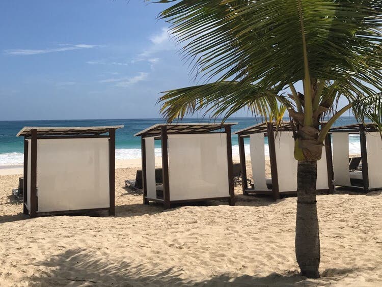 Beliebt bei Badegästen und Sonnenhungrigen: Der Ferienort Punta Cana in der Dominikanischen Republik. (Bild: Annina Steininger, Punta Cana, September 2019)
