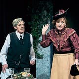 Mit dem Stück «Die Heiratsvermittlerin» zeigt das Chössi-Theater erstmals eine Komödie als Eigenproduktion. (Bild: PD)
