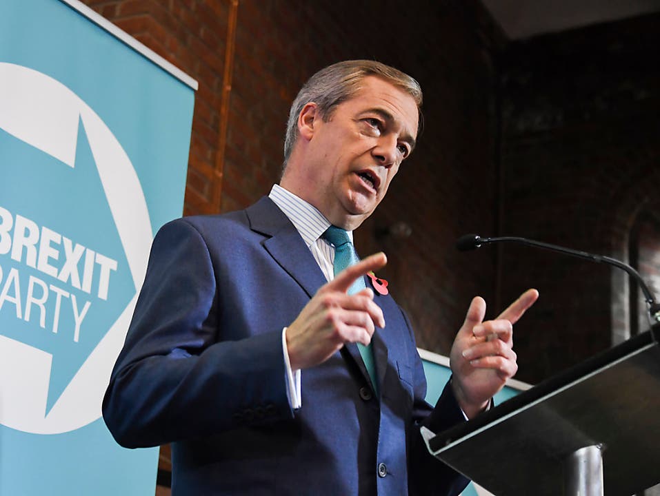 Der Chef der Brexit-Partei, Nigel Farage, tritt bei den Wahlen nicht als Kandidat an. (Bild: KEYSTONE/AP/ALBERTO PEZZALI)