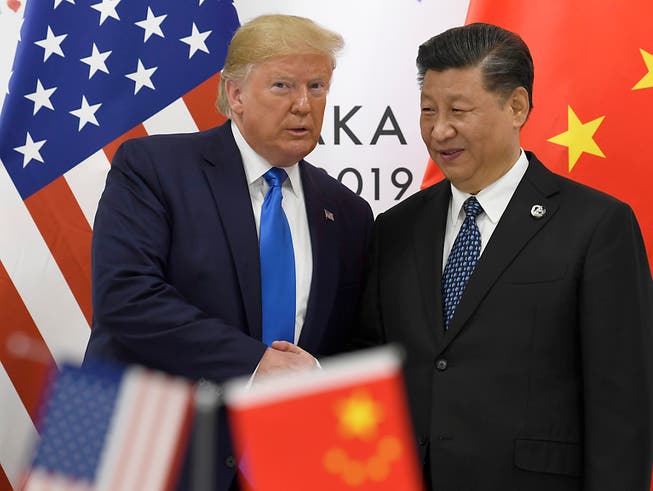 China unter der Führung von Staatschef Xi Jinping hat am Sonntag mit den USA gleichgezogen und die angedrohte Erhöhung von Strafzöllen vorerst ausgesetzt.