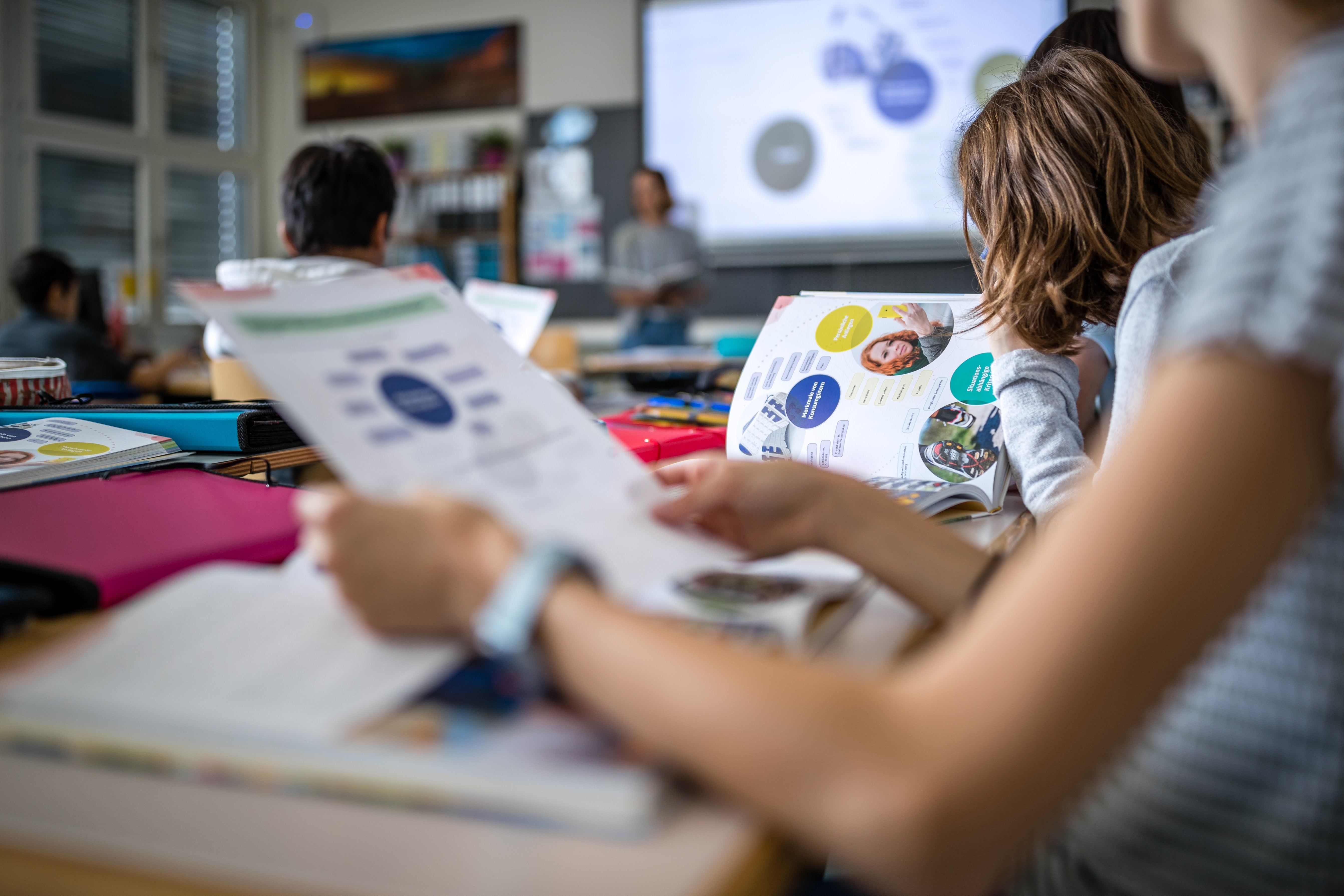 Im Kanton Luzern Sollen Schon Oberstufenschüler Für Berufsmatura Lernen ...