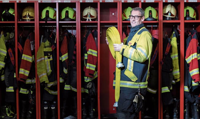 Mit 21 Jahren kam Roger Widmer zur Feuerwehr Baar. Von 2015 an war er Kommandant.