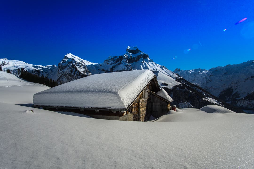 Ein Traumwintertag – Schnee in Hülle und Fülle. (Bild: Vinzenz Blum (Engelberg, 5. Februar 2019))