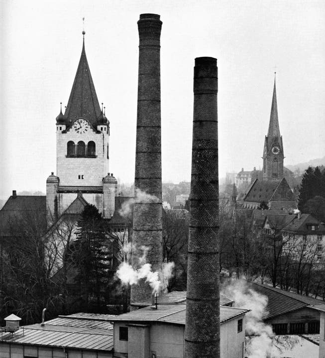 Kamin auf dem Feldmühle-Areal. (Bild. Archiv Tagblatt)