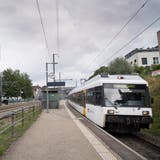 Ab 2021 halten am Bahnhof Bruggen vier S-Bahnen pro Stunde und Richtung. Allerdings fahren dann – wie heute bereits in Winkeln – jeweils zwei Züge praktisch hintereinander. (Bild: Ralph Ribi/3. September 2018)