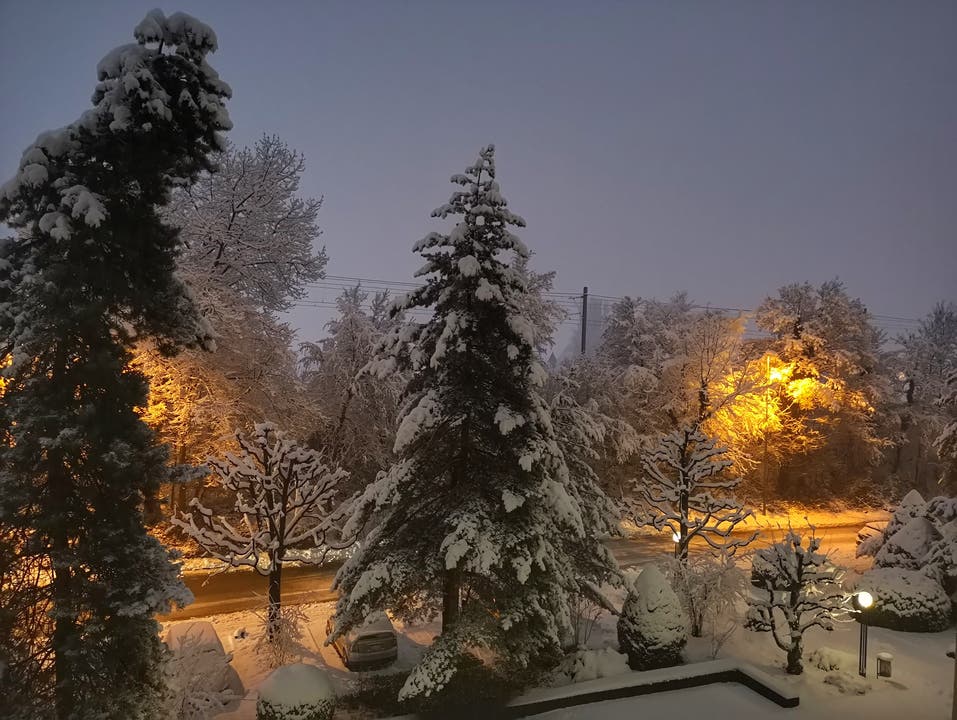 Winterabend mit viel Schnee. (Bild: Patricia Brauchli (Emmenbrücke, 3. Februar 2019))