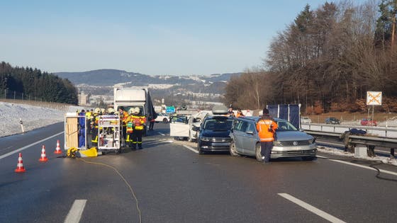 Unfall Zwischen Gossau Und Oberburen Eine Person Verstorben