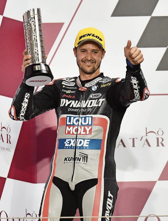 Freut sich über sein geglücktes Comeback im ersten Moto2-GP seit eineinhalb Jahren: Tom Lüthi. (Bild: Noushad Thekkayil/EPA (Doha, 10. März))