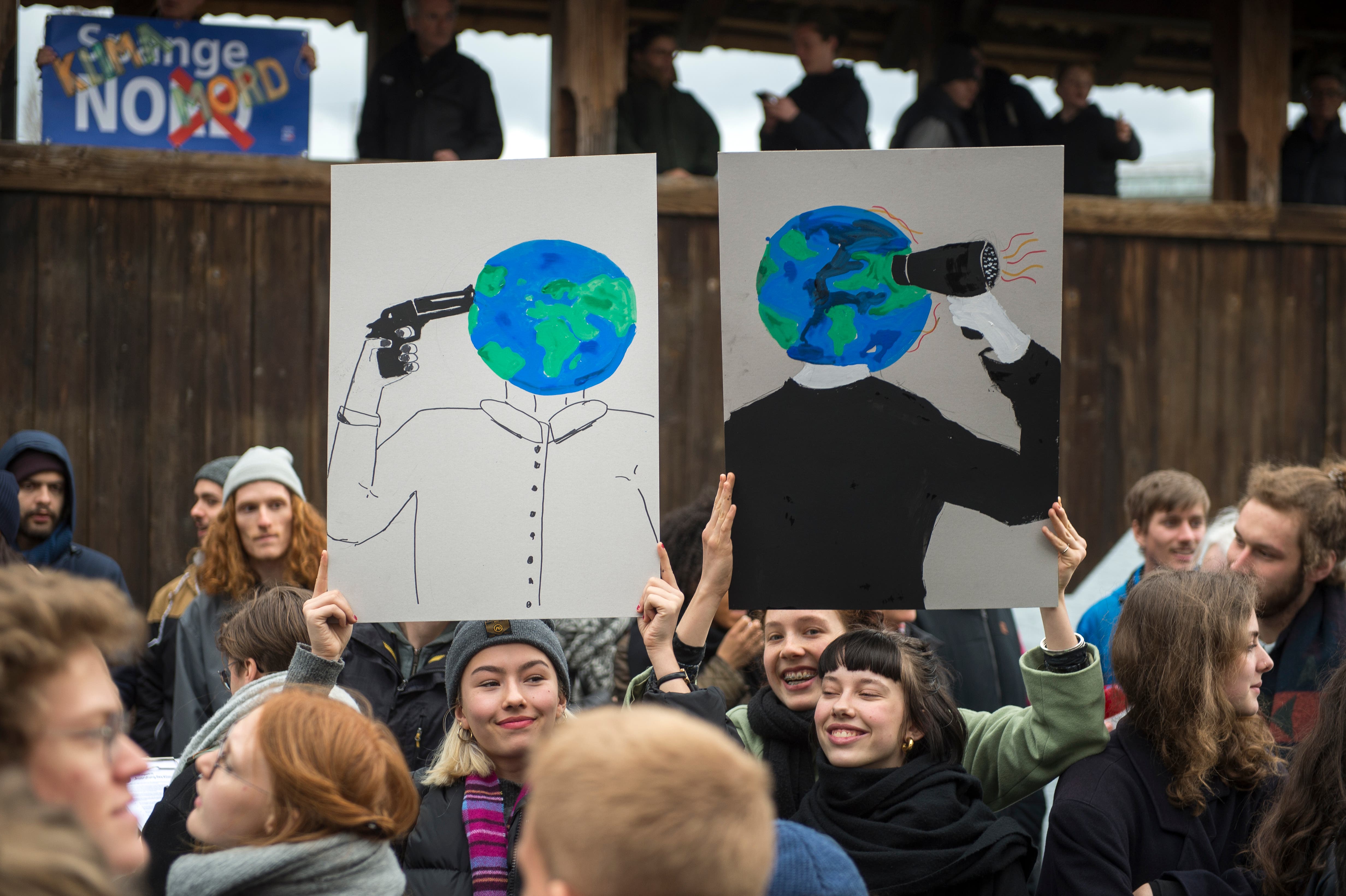 Demonstration gegen den Klimawandel in der Stadt Luzern. (Bild: Dominik Wunderli, Luzern, 15. März 2019)