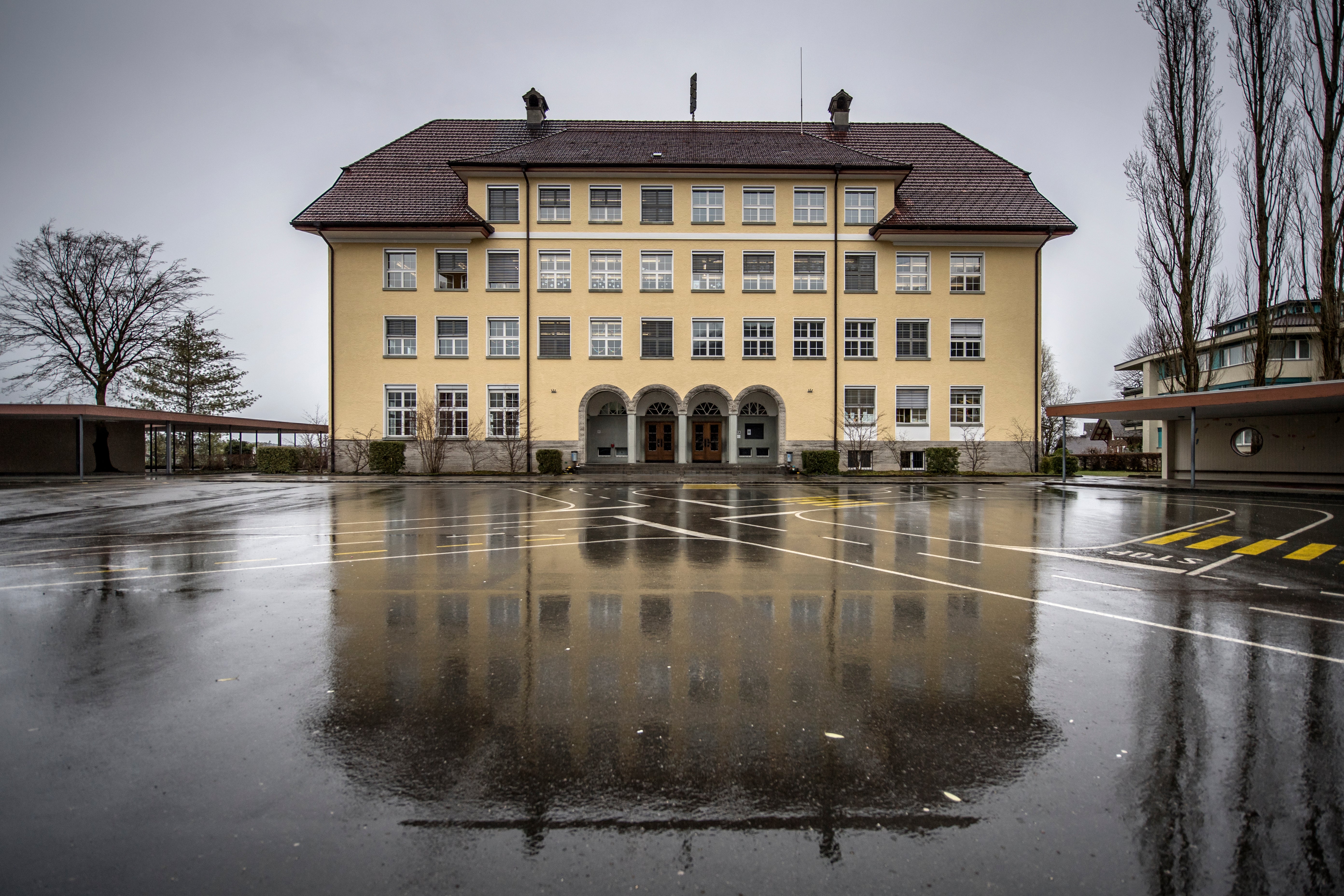 Stadt Luzern Will Schulhaus Littau Dorf Für Rund 40 Millionen Ausbauen ...