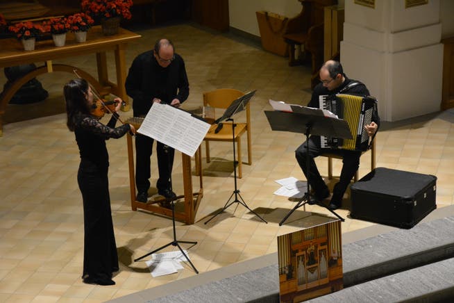 Das Trio Pegasus musiziert in der Kirche Sulgen. (Bild: Monika Wick)