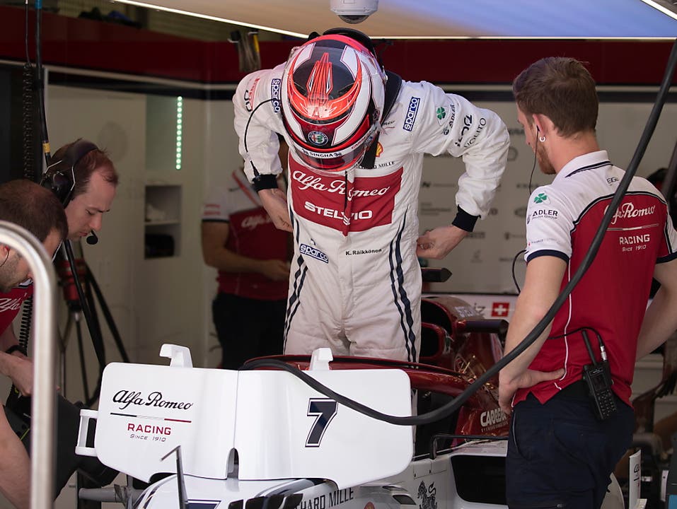 Kimi Räikkönen kam im zweiten Training kaum zum Einsatz. Sein C38 von Alfa Romeo liess wegen Kühlungsproblemen nicht mehr als sechs Runden zu (Bild: KEYSTONE/EPA/SRDJAN SUKI)