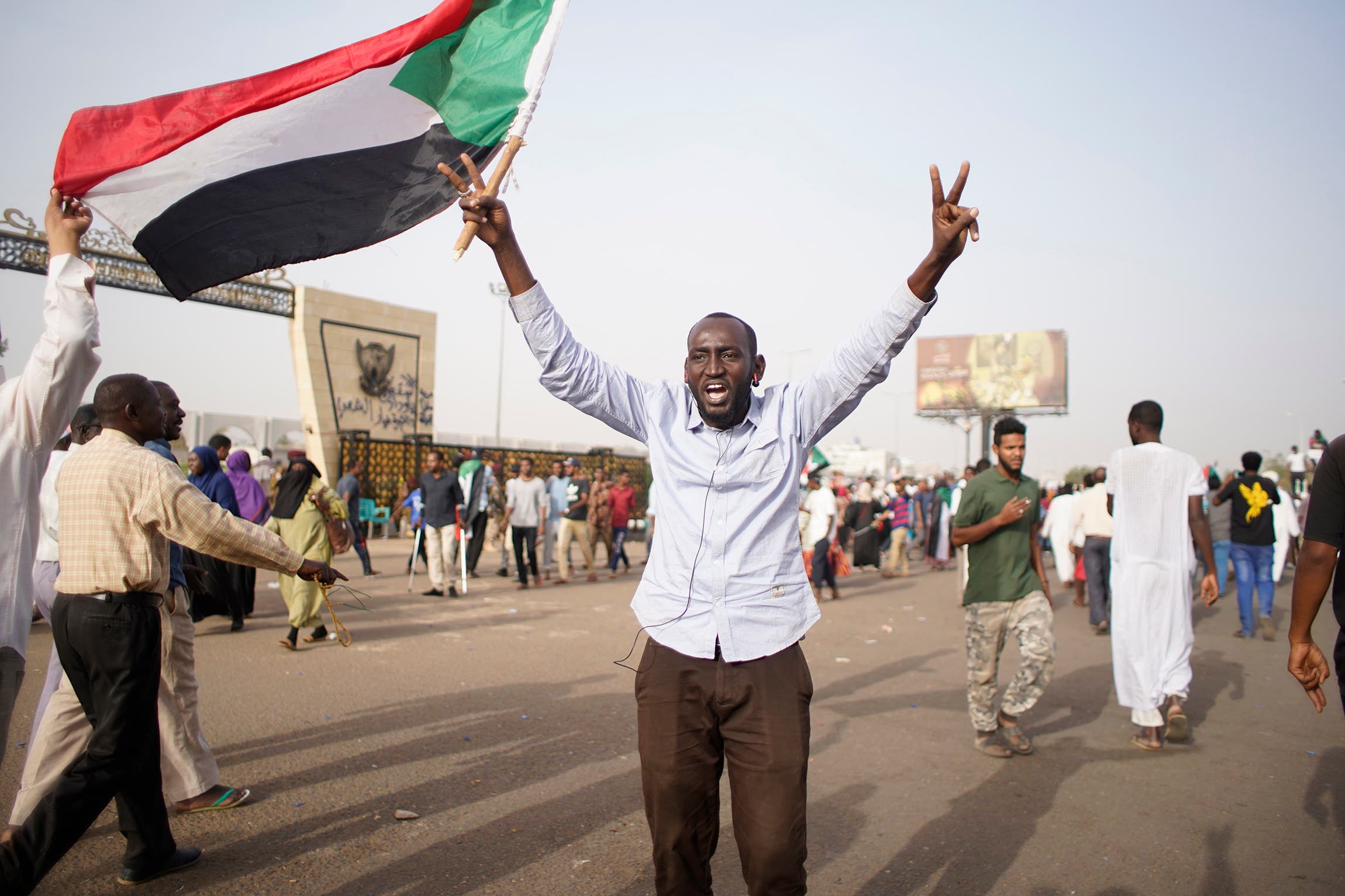 Mindestens vier Monate lang protestiere die Bevölkerung gegen ihren Präsidenten. (Bild: EPA/STR, Sudan, 11. April 2019)
