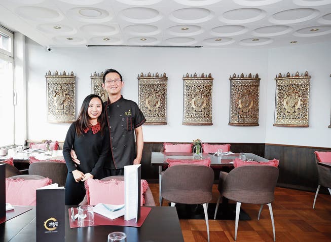Serene Chan und Siow Kee Min betreiben neu das Restaurant an der Langgasse 4. (Bild: Stefan Kaiser, Baar, 18. April 2019)