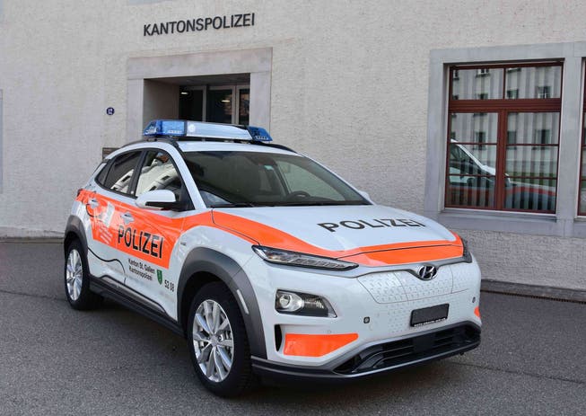 Die Kantonspolizei St.Gallen ist künftig auch mit Elektroautos unterwegs. (Bild: Kapo SG)