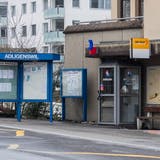 Die alte Postfiliale im Gemeindehaus von Adligenswil ist bald Vergangenheit: im Oktober verlegt die Post ihren Standort in den Migros-Partner. (Bild: Roger Gruetter, Adligenswil, 18. Februar 2018)