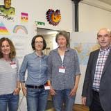 Katrin Rutishauser, Christine Hagin Witz, Dominique Knüsel und Karl Kohli im Café-Treff der Agathu. (Bild: Isabelle Merk)