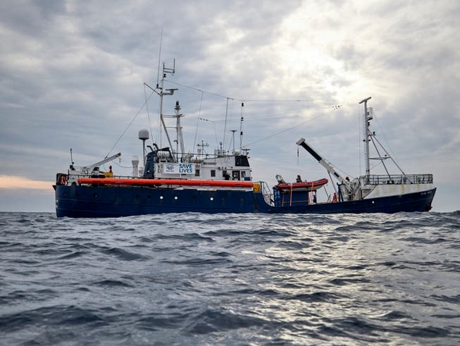 Italiens Innenminister Matteo Salvini will ein deutsches Schiff mit 64 geretteten Flüchtlingen nicht in italienische Hoheitsgewässer einlaufen lassen. (Fabian Heinz/Sea-eye.org via AP) (Bild: KEYSTONE/AP Sea-eye.org/FABIAN HEINZ)