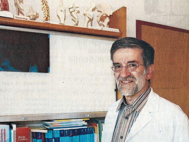 Hans Dischl, seit über 25 Jahren allgemein praktizierender Arzt in Oberhelfenschwil. (Bild: PD)