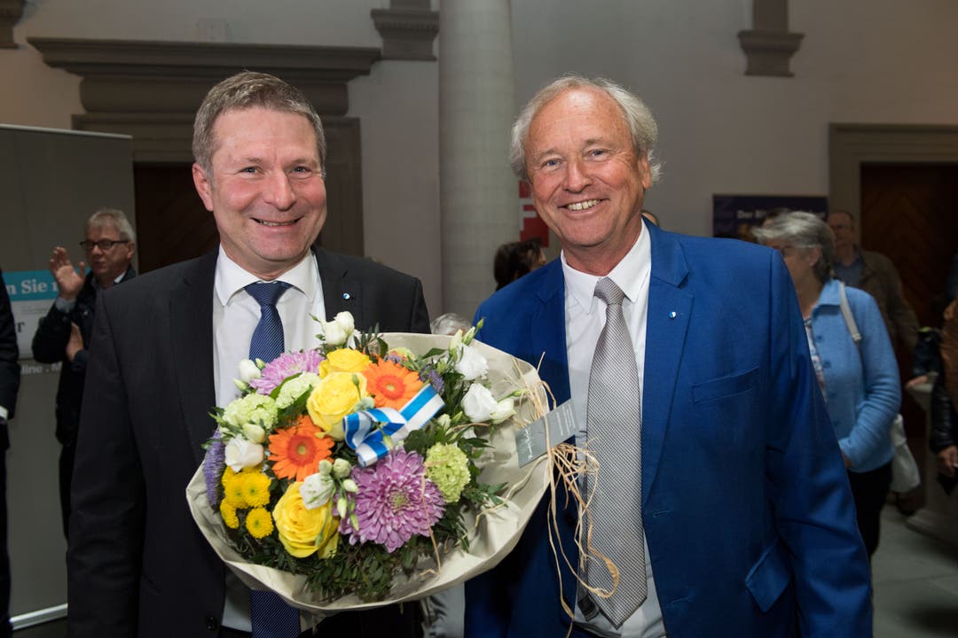 Die gewählten Regierungsräte Paul Winiker (rechts, SVP) und Marcel Schwerzmann ( parteilos). (Bild: Eveline Beerkircher, Luzern, 19. Mai 2019)