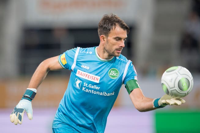 Vergangenheit: Daniel Lopar spielt nicht mehr im Trikot des FC St.Gallen. (Bild: Urs Bucher)