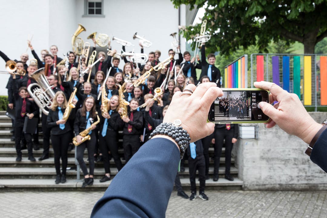 Die Jugendmusik Hochdorf JBO Oberseetal nach dem Auftritt in der MZH. (Bild: Manuela Jans-Koch, Altishofen, 25. Mai 2019)