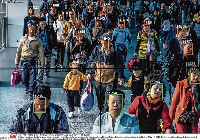 In Peking Alltag: Vollständige Gesichtserkennung im öffentlichen Leben. (Bild: Gilles Sabrie/The New York Times/Redux/laif)