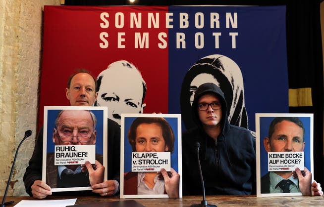 Die Satiriker Martin Sonneborn (l.) und Nico Semsrott sind neu im Europaparlamant vertreten. (Bild: Felipe Trueba/EPA)