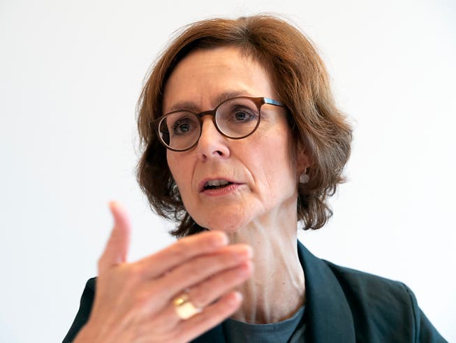 Economiesuisse-Direktorin Monika Rühl fordert den Bundesrat auf, zum Rahmenabkommen mit der EU positiv Stellung zu nehmen. Sie stützt sich auf einer Umfrage, wonach die Schweizer Unternehmen das Abkommen mehrheitlich befürworten. (Bild: KEYSTONE/ANTHONY ANEX)