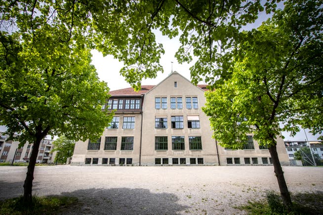 Eine der ungerechtfertigten Entlassungen betraf einen Reallehrer im Schulhaus Buchental. (Bild: Urs Bucher - 24. Mai 2019)