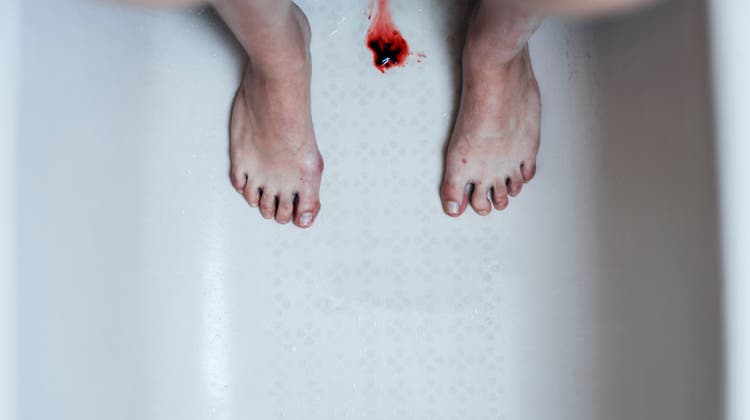 Schluss mit Tampons & Co.: Free-Bleeding-Anhängerinnen lassen das Menstruationsblut einfach rausfliessen.  (Bild: Getty)