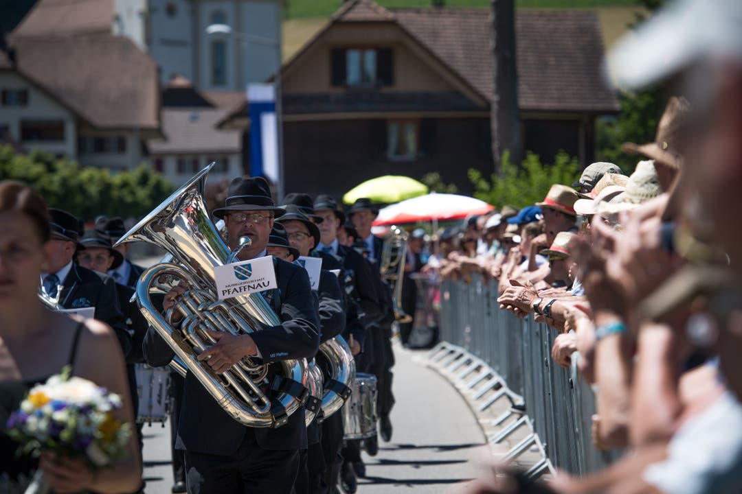 Die Musikgesellschaft Pfaffnau bei der Parade. (Bild: Roger Grütter, Altishofen, 2. Juni 2019)