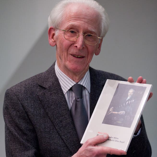 Hans Hiller an der Vernissage seines Buches über den St.Galler Staatsmann Arnold Otto Aepli, 2011 (Bild: Benjamin Manser)
