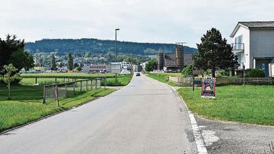 Sirnacher Oberhofenstrasse erhält Pflanzentröge als Verkehrsberuhigung