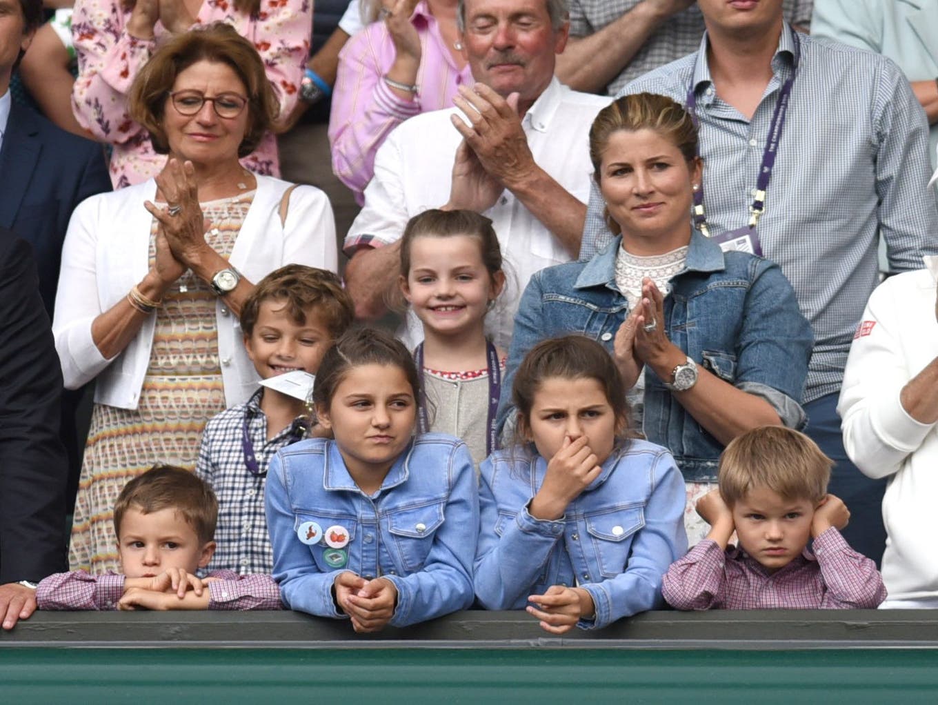 Die Familie hat ihren Papa und Ehemann wieder Wie Roger Federer sich