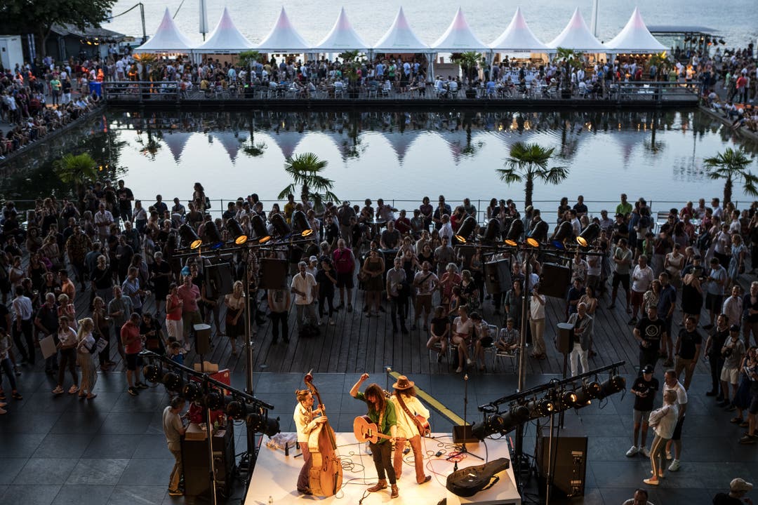 Das Blue Balls Festival ist eröffnet. (Bild: Alexandra Wey/Keystone, Luzern, 19. Juli 2019)