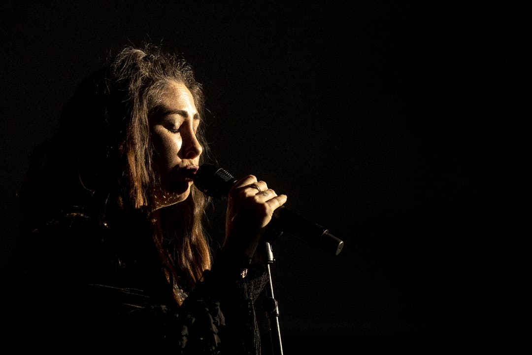 Sie ist bekannt für ihr Singer-Songwriter-Talent. (Bild: Alexandra Wey/Keystone, Luzern, 19. Juli 2019)