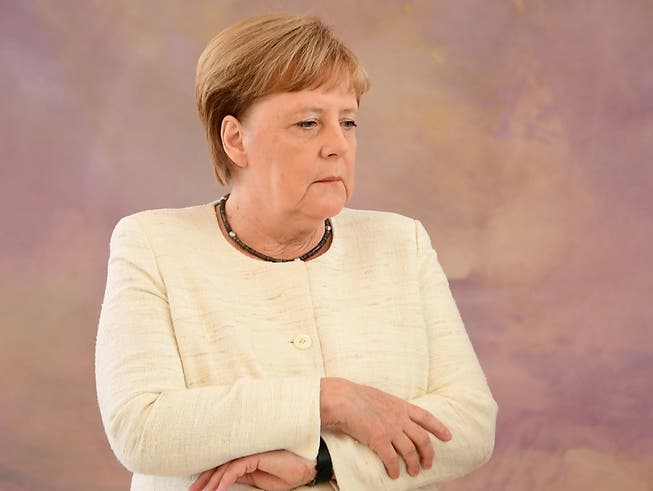 Zwei Zitteranfälle in der Öffentlichkeit binnen weniger Tage: die deutsche Kanzlerin Angela Merkel. (Bild: KEYSTONE/EPA/CLEMENS BILAN)