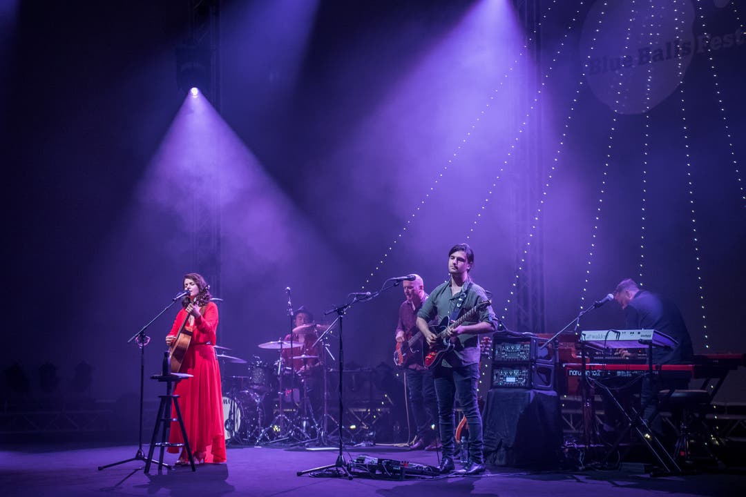 Katie Melua und ihre Band. (Bild: Pius Amrein, Luzern, 23. Juli 2019)