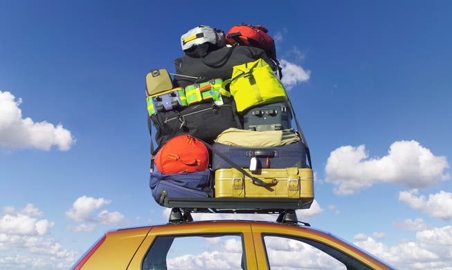 Wer gerne mit viel Gepäck reist, setzt am besten aufs Auto. (Symbolbild: Getty)