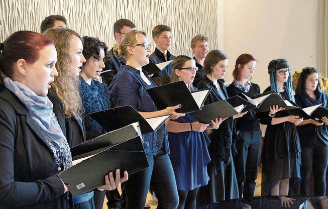Chorsingen ist in St.Gallen auch bei jungen Leuten in: der von ehemaligen Burggraben-Schülern 2014 gegründete Chor Vokal.Bild: PD