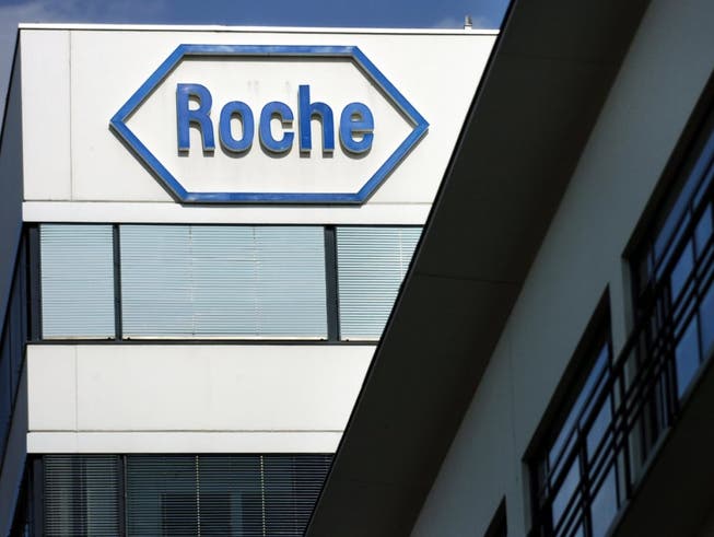 Ein ehemaliger Manager des Pharmakonzerns Roche ist wegen Insiderhandel im Vorfeld des Übernahmenagebots für das US-Unternehmen Spark gebüsst worden. (Bild: KEYSTONE/STEFFEN SCHMIDT)