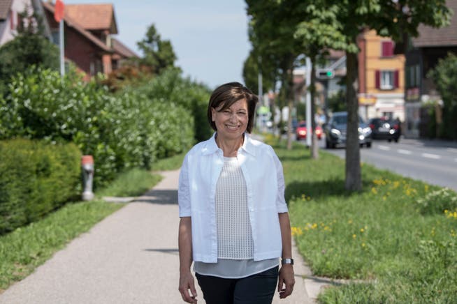 Die neue Emmer Einwohnerratspräsidentin Marta Eschmann (59, CVP) an der Seetalstrasse in Emmen Dorf. (Bild: Nadia Schärli, 5. August 2019)